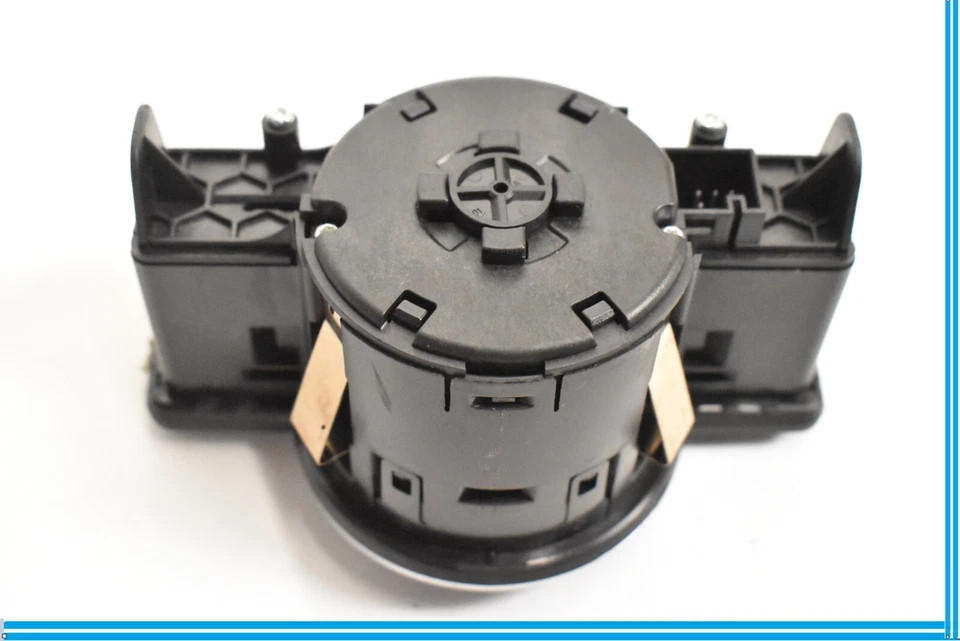 2012 W218 MERCEDES BENZ CLS63 AMG ФАРЫ ЛАМПА ПЕРЕКЛЮЧАТЕЛЬ OEM 2129057400 - Изображение 4 из 4