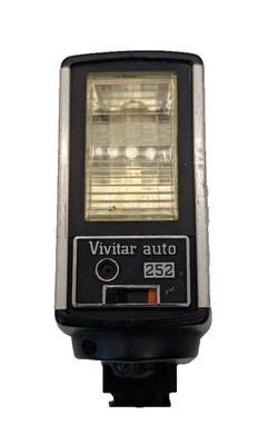 Vivitar Auto 252 Camera Flash Vintage Shoe Mount