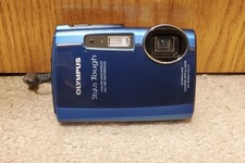Olympus Stylus Tough 3000 12.0MP 5x Zoom Digital Camera Blue Bundle Charger Case