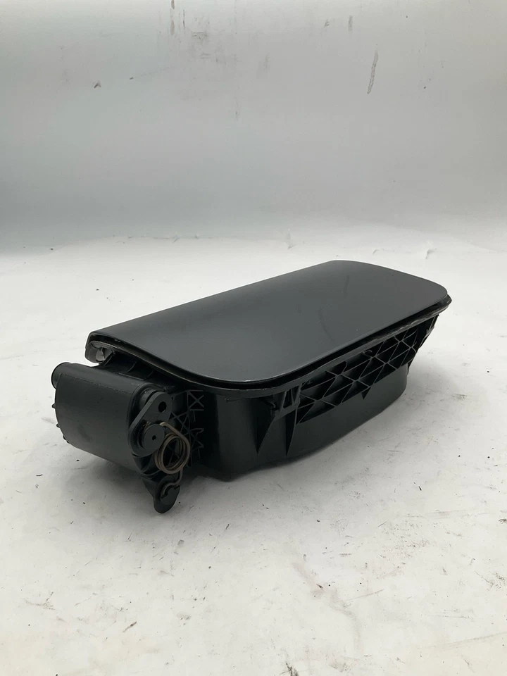 Puerta del tanque de combustible BMW 535i 2011-2016 OEM 41007204341 Foto 2 de 4