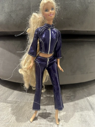 Barbie Vintage 2003 Cool Lookz Trendy & Bendy Doll & Accessories #C0419