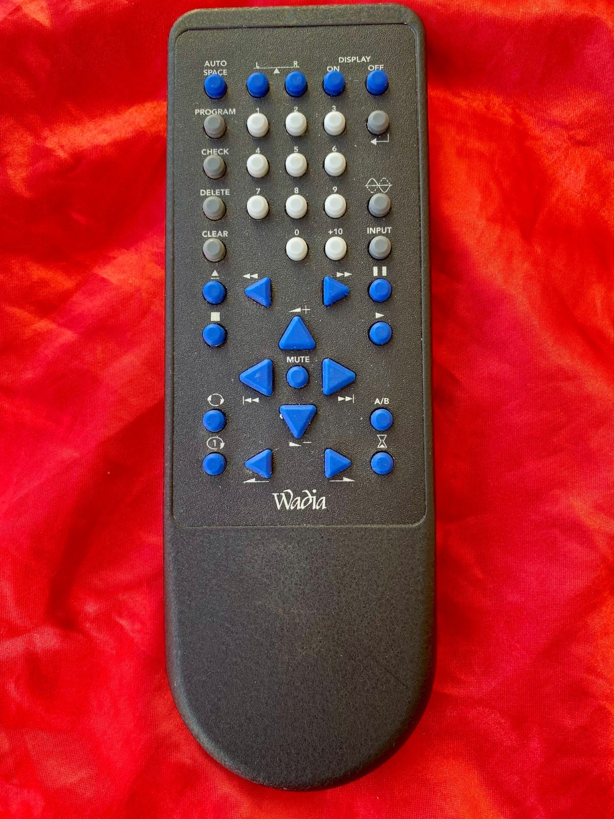 Wadia TELECOMANDO ORIGINALE metallo per 6/8/15/16/20/21/27/850/860/861/WT-2000