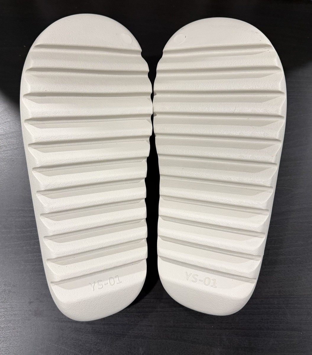 Yeezy YS-01 Cream Slides Band New Men's Size 10 With Bag
