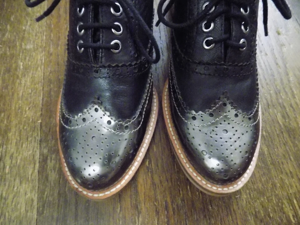 Dolce Vita RETRO Brogue Wingtip Oxford Lace Loafers Black Metallic Silver Tip 7 - Image 4 of 4