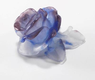 SIGNED DAUM VIOLET PATE DE VERRE CRYSTAL GLASS ROSE FLOWER FIGURINE PAPERWEIGHT