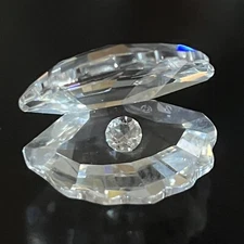 Swarovski Crystal Clam Shell W/ Crystal Pearl Figurine With Box 7624NR000003
