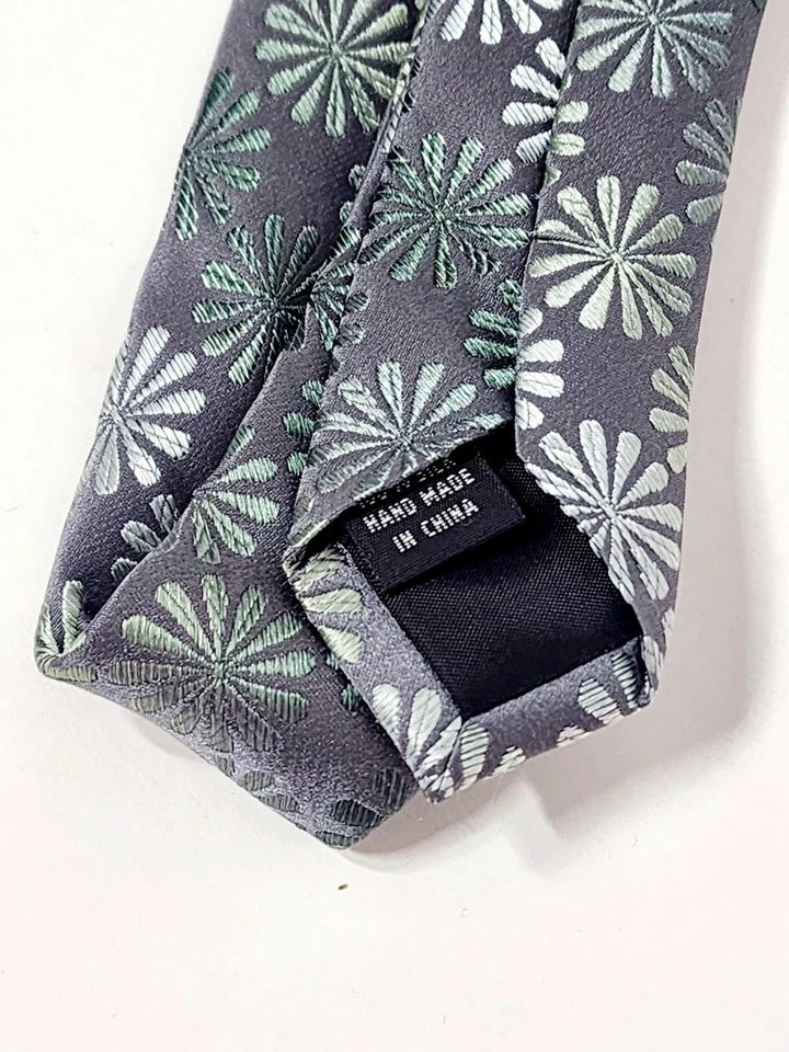 Corbata de Seda Axcess Floral Repp 60" Largo 3 1/2" Ancho Foto 3 de 3