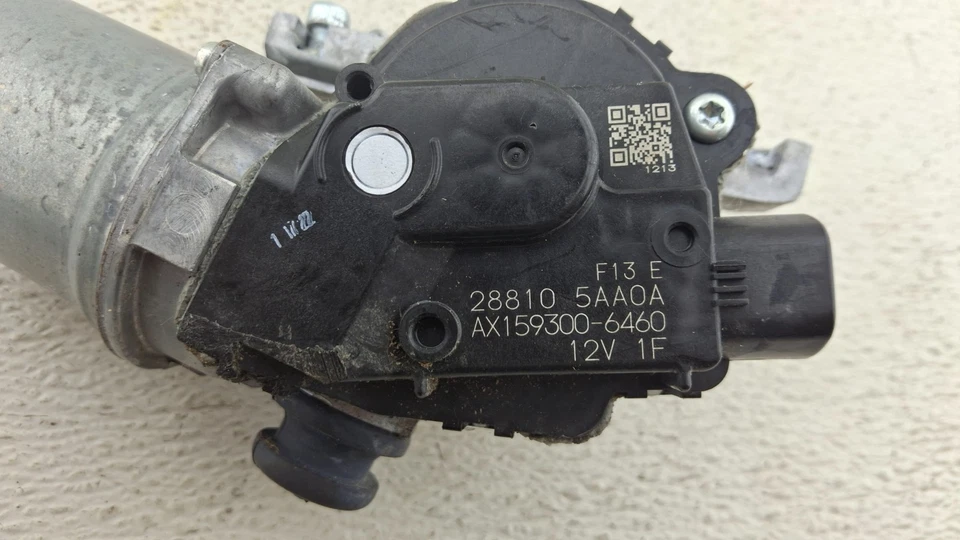 2022 NISSAN MURANO ЛОБОВОЕ СТЕКЛО ЩИПЦЫ МОТОР OEM 28810 5AA0A - Изображение 3 из 4