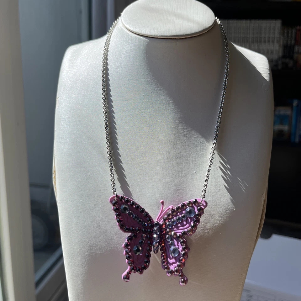 Tarina Tarantino Vintage Púrpura MARIPOSA ELÉCTRICA Y2K Collar Largo Colgante Foto 4 de 4
