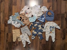 Newborn baby boy/unisex bundle 15 pieces