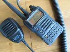Yaesu VX-7 Tri-Band Handheld Transceiver 50/144/430MHz Tested with SU-1 Japan