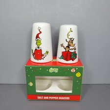 Dr. Seuss Enterprise How The Grinch Stole Christmas Max Salt  Pepper Shaker Set