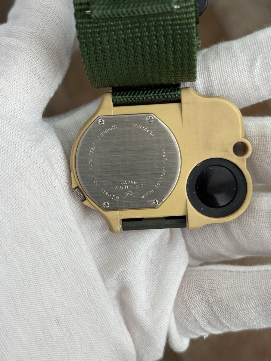 セイコーアルバ　フィールドギア　v701-1y90 アウトドア　特殊時計 Rare Vintage Alba Field Gear V701-1Y90 Flip Top Men's Sports Watch