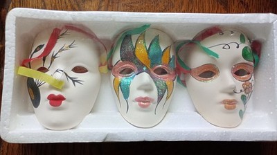 3 kleine handbemalte Keramik Masken venezianischer Stil Maskerade/Karneval Wandbehang