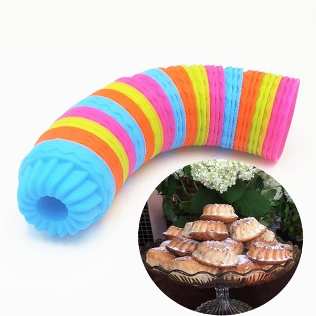 12 pc Harvest Colored Flowered shaped Silicone Baking cupcake Molds//Holder NEW