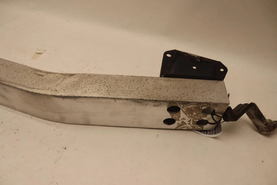 INFINITI FX35 FX50 2009-2013 PARACHOQUES TRASERO REFUERZO BARRA DE IMPACTO SOPORTE OEM Foto 2 de 4