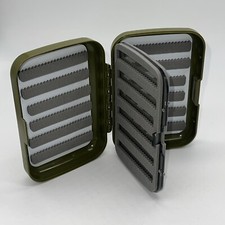 Swing Leaf Fly Box With Large Capacity (500+ flies) Olive