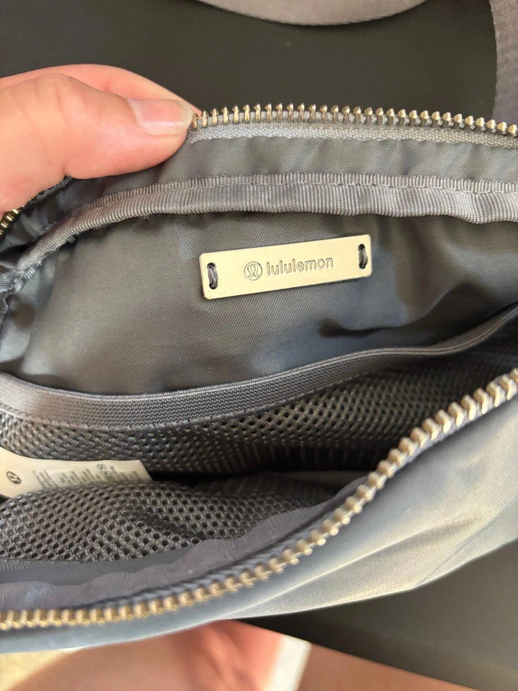 Lululemon 1L chambray belt bag light grey rare discontinued
