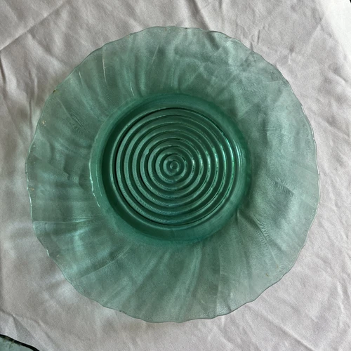 Vintage Jeannette Glass Ultramarine Petal Swirl Plate 6 1/2”