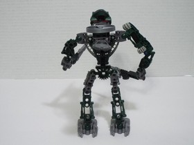 LEGO BIONICLE TOA HORDIKA MATAU (8740) WITH CANISTER AND MANUAL *FREE SHIPPING*