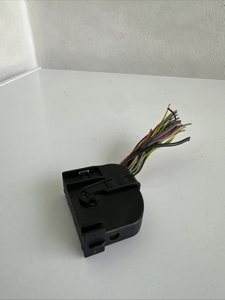 2008 BMW 335i 335xi 328xi 328i E90 E92 módulo CAS conector pigtail 6913648 - Imagem 2 de 4