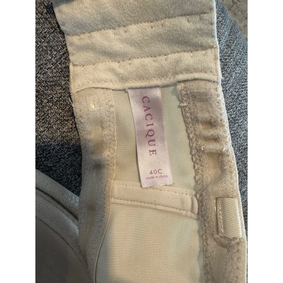 Sujetador Cacique Sin Tirantes Talla 40C Beige Acolchado Convertible Cómodo Foto 3 de 4