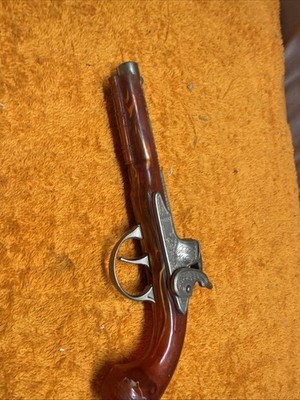 U Vintage Hubley Flintlock Jr. Toy Cap Gun Cast Metal w/ Plastic Bakelite Stock