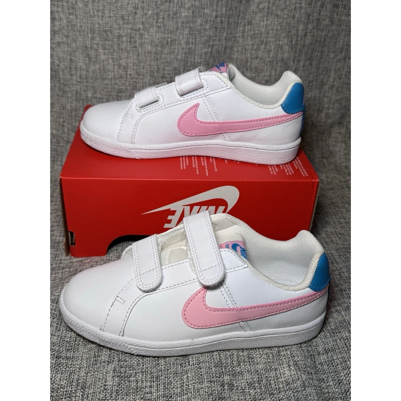 Nike Kids Court Royale Sneakers (PSV) Bambini Taglia 12.5C Bianco Rosa Blu 833536 110