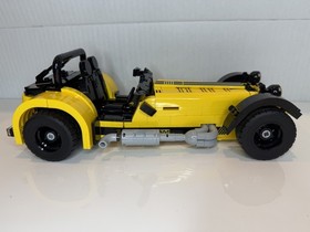 LEGO Ideas: Caterham Seven 620R (21307) opened, complete with box + book