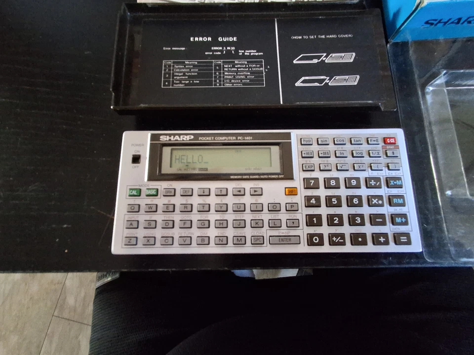 SHARP PC-1401 Pocket Komputer mit Buch und OVP Zustand Sehr gut! - Bild 2 von 3