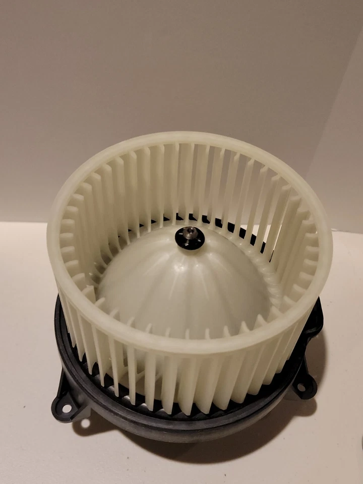 Motor soplador HVAC TYC para 03-11 Lincoln Town Car 700121 Foto 2 de 4