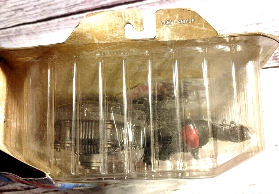 Figura de acción Marvel Select Capitán América el primer vengador calavera roja 2011. Foto 3 de 4