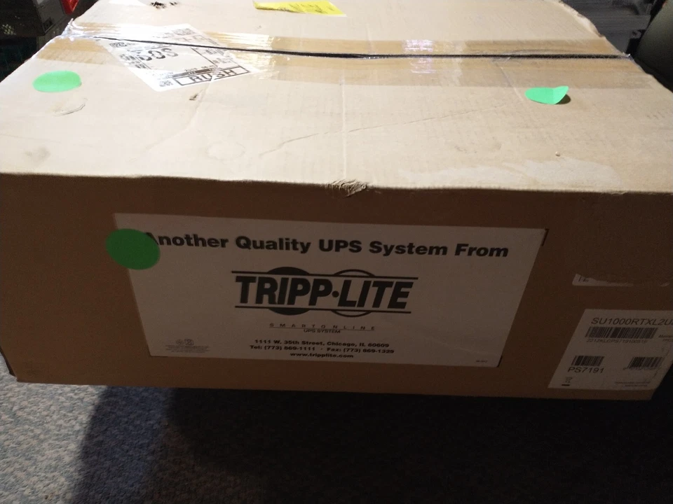 Tripp Lite SmartOnline 120V 1kVA 800W 2U Double-Conversion UPS (SU1000RTXL2UA) - Image 3 of 4