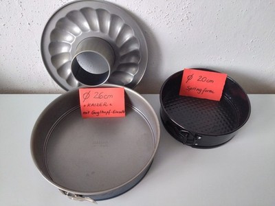 3-tlg Springform mit Guglhupf-Einsatz (26cm) + kleine Springform (20cm)