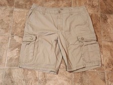 Men's Old Navy Tan Cargo Shorts Size 36