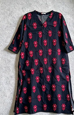Khaadi Kurta Dress V-Neck 3/4 Sleeve Floral Black Red Knee Length 10 - Image 1 of 2