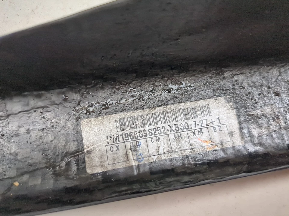 Protector de cadena de fibra de carbono 11-25 Suzuki GSXR 600 750 recambio Foto 3 de 4