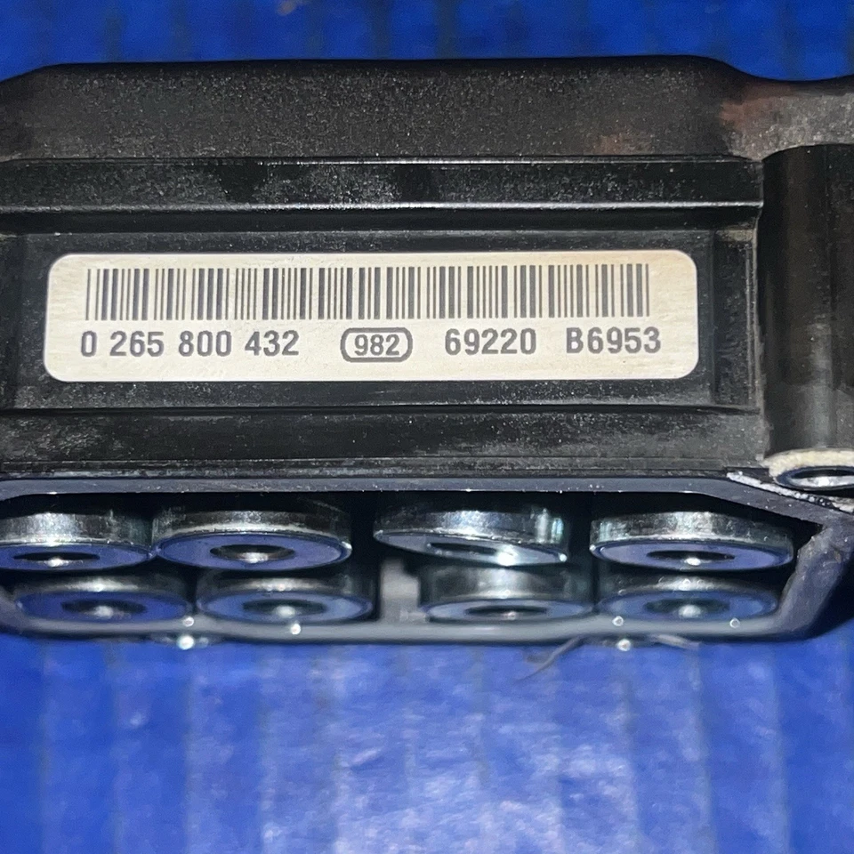 Módulo de control de bomba ABS Toyota Avalon 2005-2009 OEM 0265800432 Foto 2 de 3