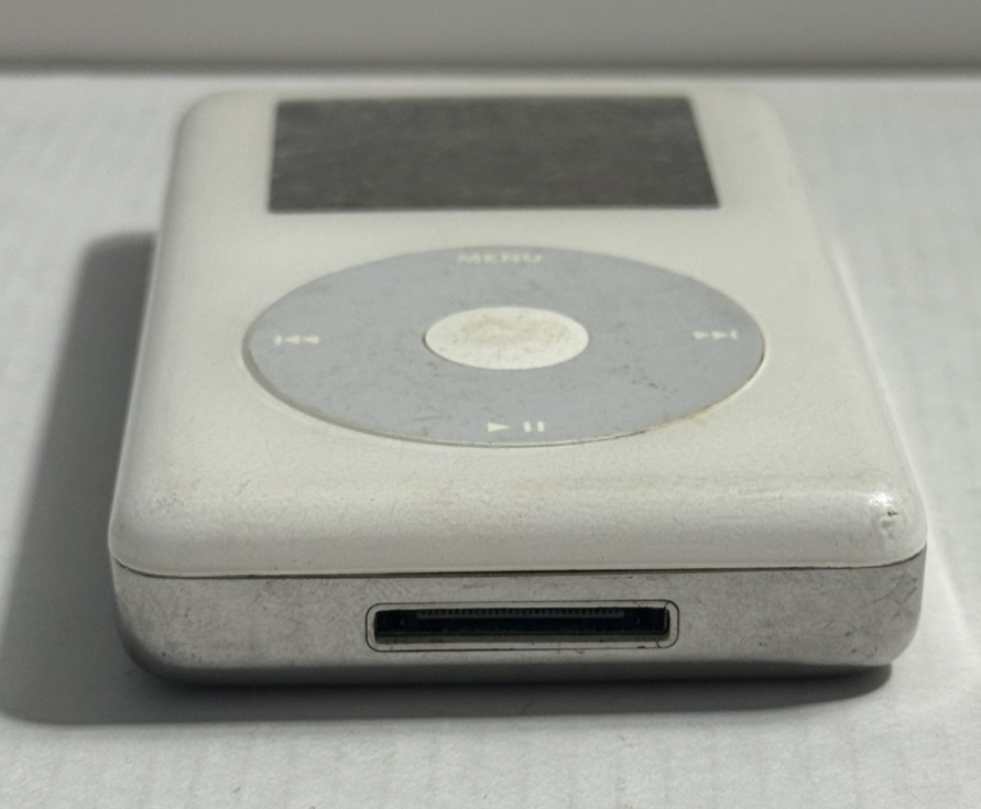 Apple iPod photo classic 4th Generation White (30 GB) for