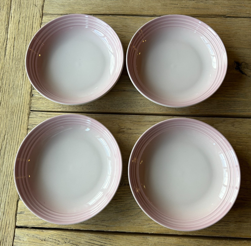 Le Creuset Stoneware Set of 4, 8.5in 1 q. Vancouver Pasta Bowls Shell Pink NEW - Picture 6 of 9