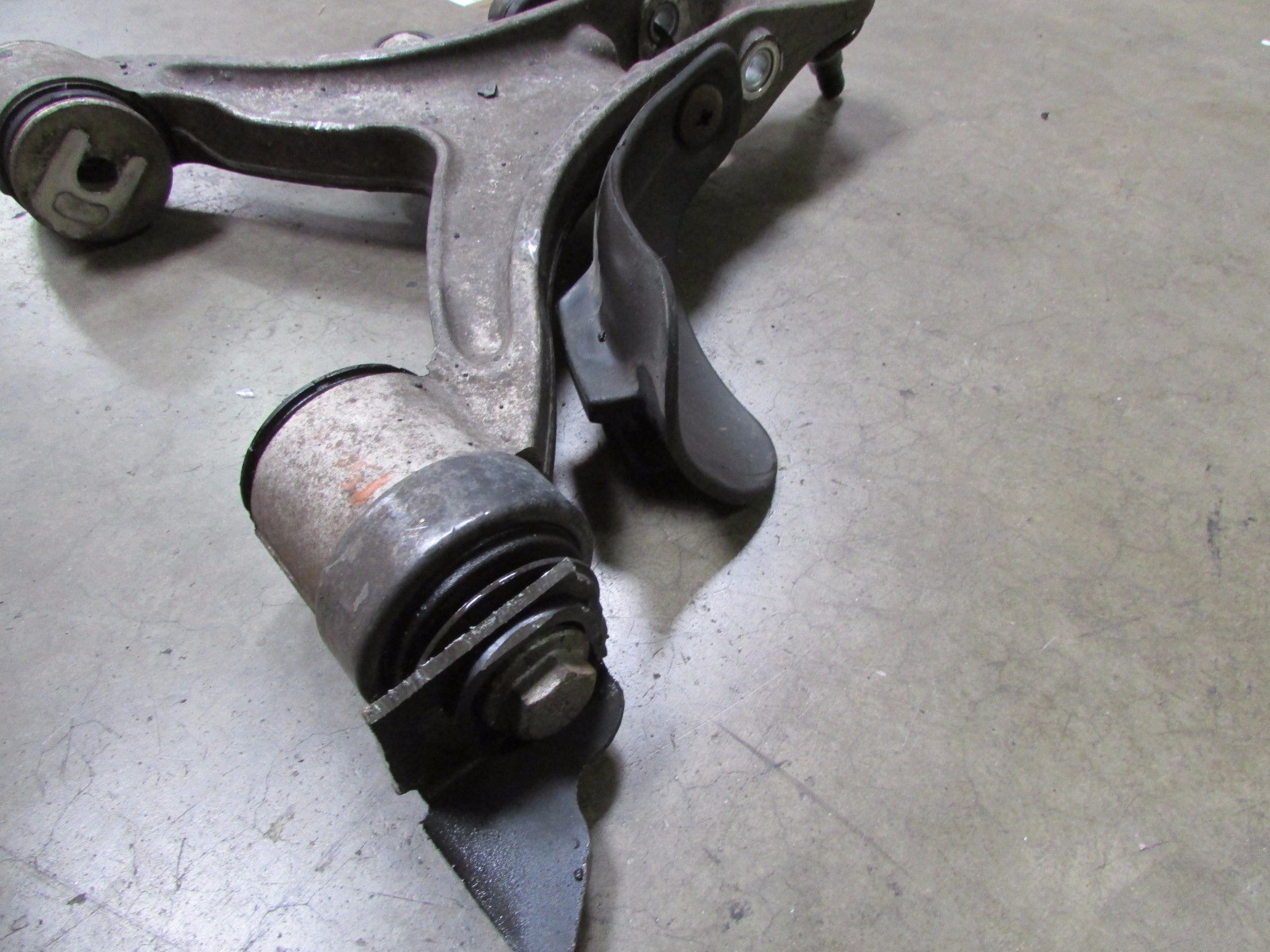 Maserati Quattroporte, LH, Left Front Lower Control Arm, Used, P/N 217152