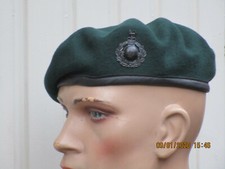 Royal Marines Commando Barett, dunkelgr&uuml;n, original, Gr. 57 mit Abzeichen
