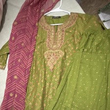 LIMELIGHT Women's Green Chiffon Embroidered Salwar Kameez Set w/ Pink Dupatta
