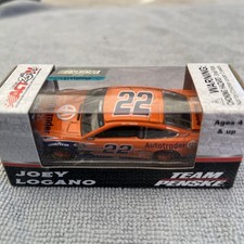 2017 Joey Logano AutoTrader 1:64 scale car