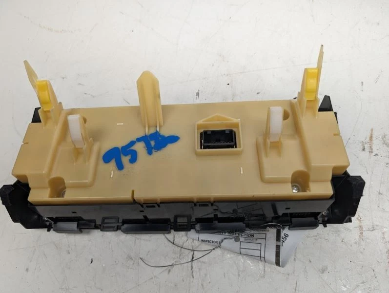 Controle de temperatura compatível com 15-17 LEXUS RC F 752018 - Imagem 2 de 2