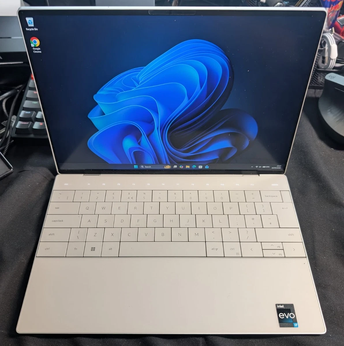 【中古】DELL XPS13 9350 16GB/RAM 512GB/SSD Amazon.com: Dell XPS 13-9350 13.3-Inch High Performance Laptop