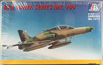 Italeri - N°1211 Avion Bae Hawk Series Mk. 100 1/72 New Cellophane Box