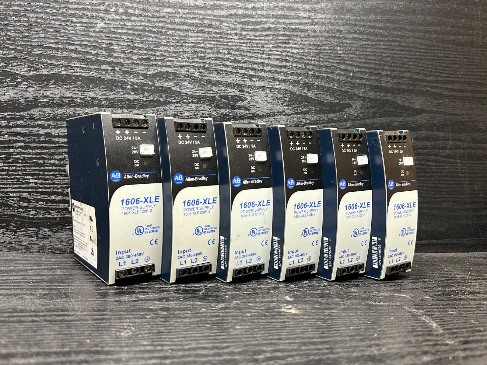 Allen Bradley 1606-XLE120E-2 Ser A Power Supply 24V 5A 120W 2PH 480V