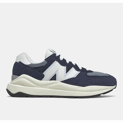 Men 8.0US Newbalance 5740 57/40 Navy