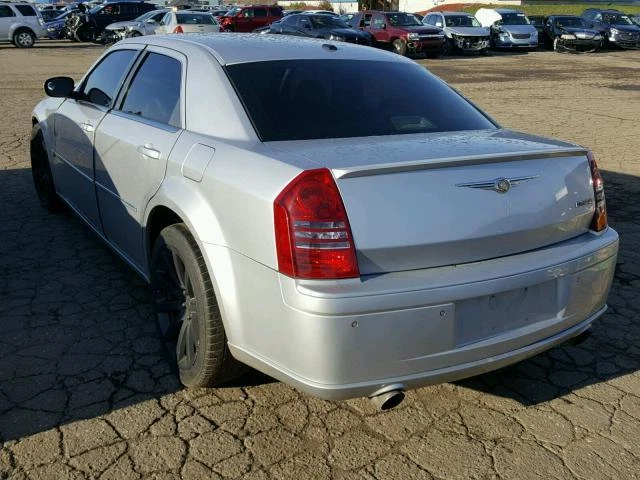 Espejo retrovisor interior delantero central usado se adapta a: Chrysler 300 2006 con automático Foto 4 de 4